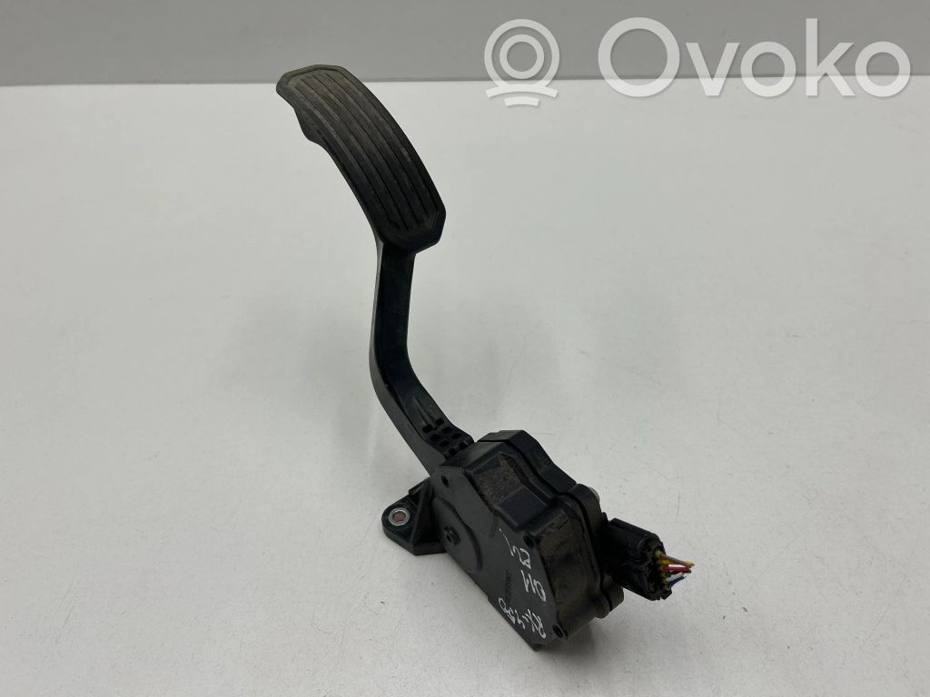 Lexus RX 450H Accelerator throttle pedal 