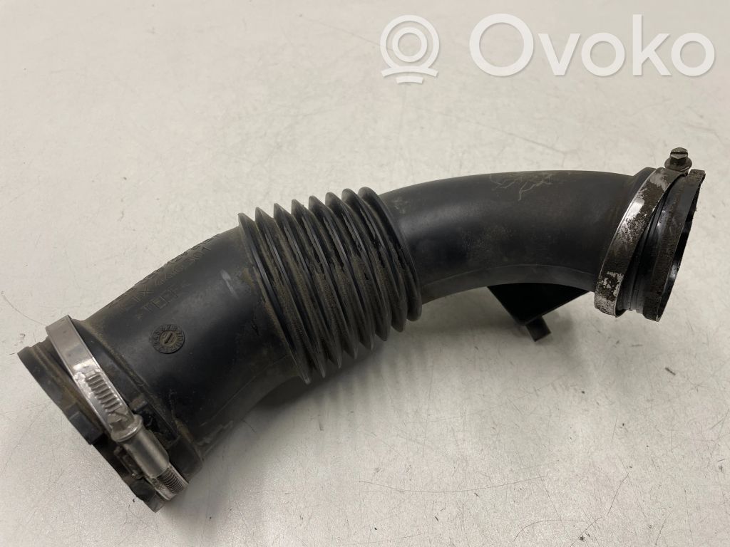 Air intake hose/pipe   059129615F,059129627L,ETX446301