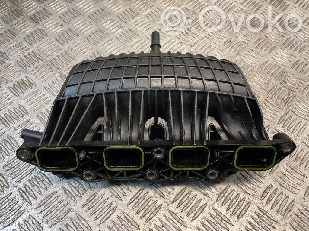 Volkswagen Tiguan Kolektorius įsiurbimo 