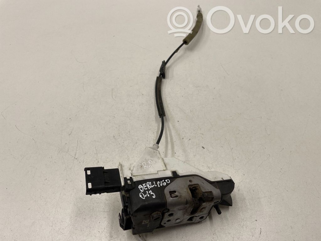 Citroen Berlingo Priekšpusē slēdzene 