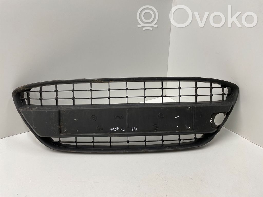 Ford Fiesta Front bumper upper radiator grill 