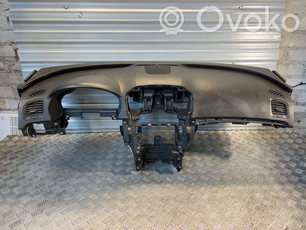 Opel Insignia A Panelis 