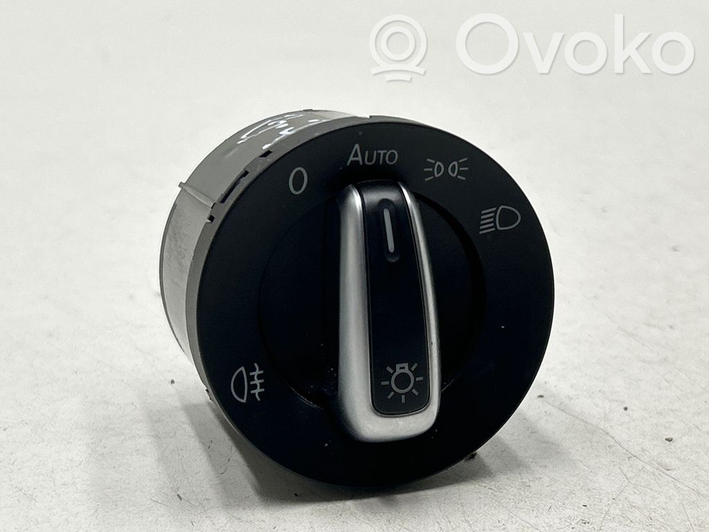 Volkswagen PASSAT B7 Light switch 