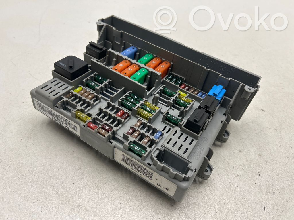 BMW 3 E90 E91 Fuse box set 