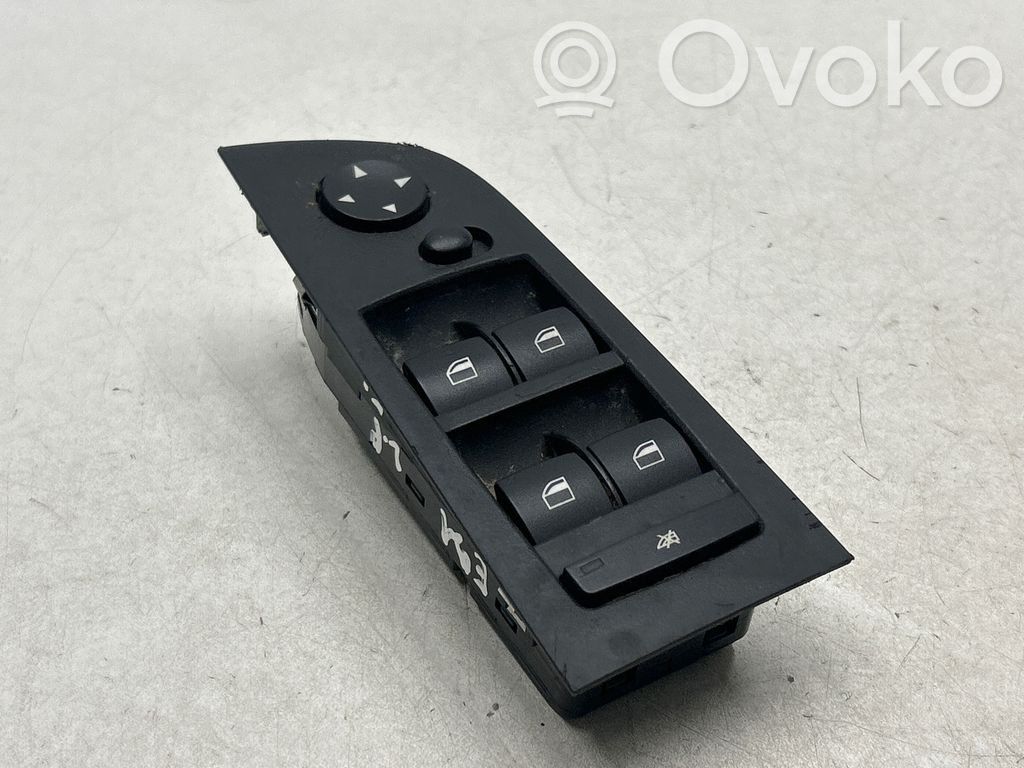 Electric window control switch   6948623
