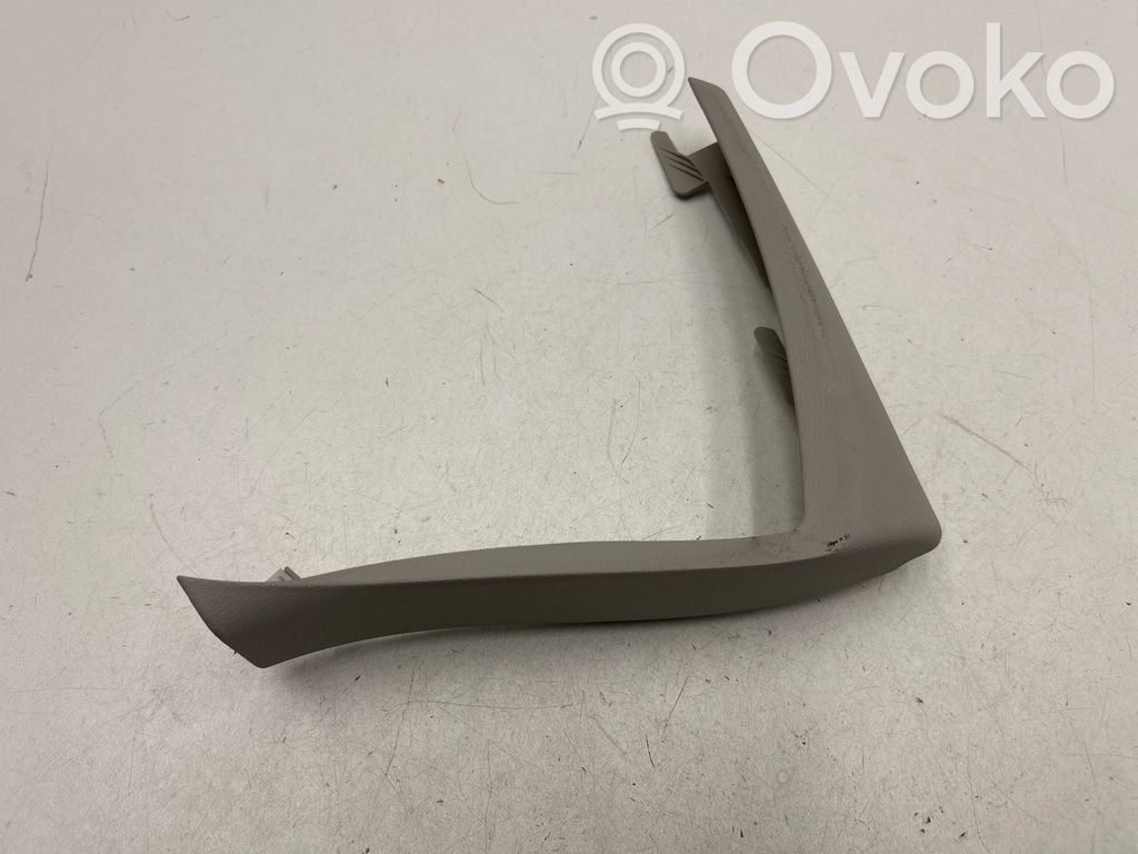 Chrysler Pacifica (A) pillar trim 