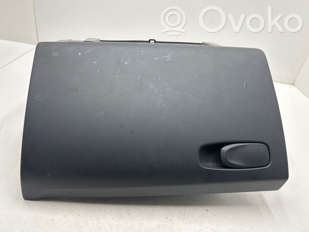 Volvo V40 Daiktadėžė 