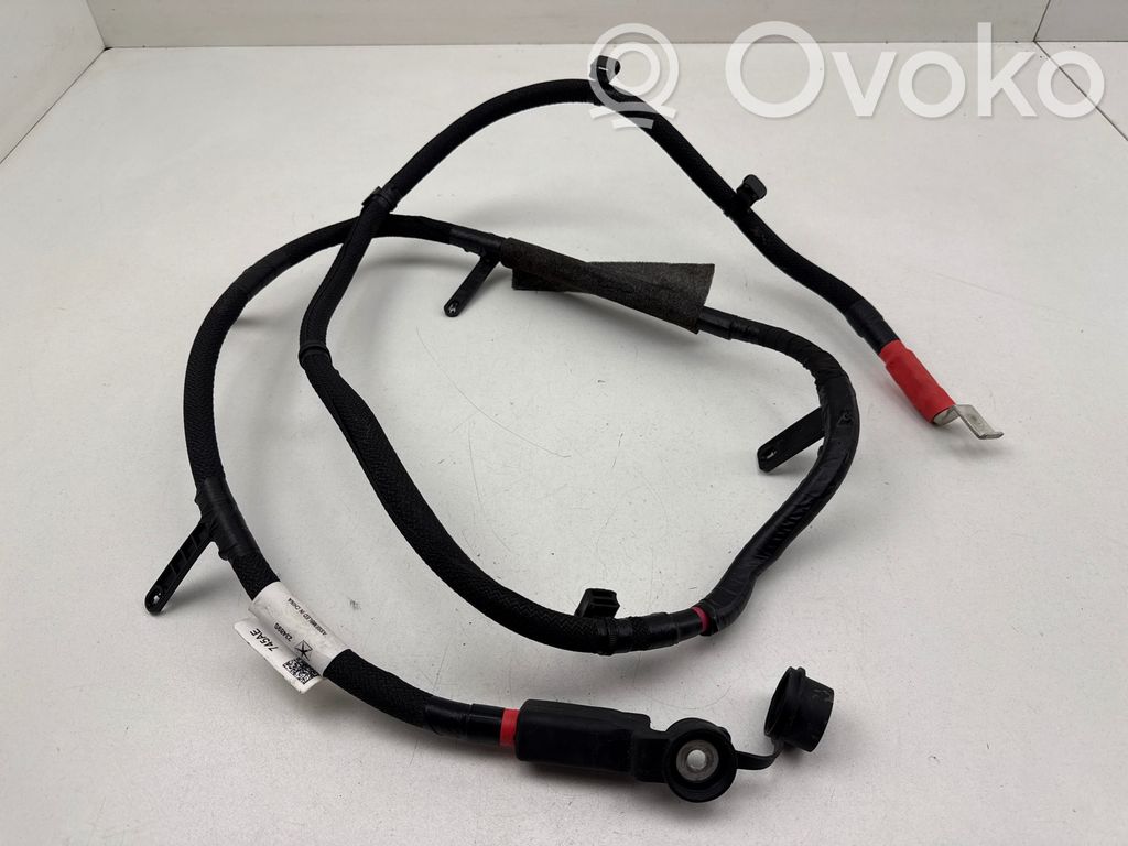 Chrysler Pacifica Positive cable (battery) 