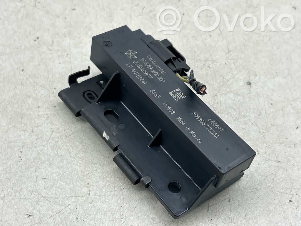 Antena systemu bezkluczykowego   2840891600300,023AA09817,P68067753AA
