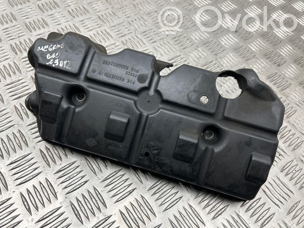 Renault Megane III Engine cover (trim) 