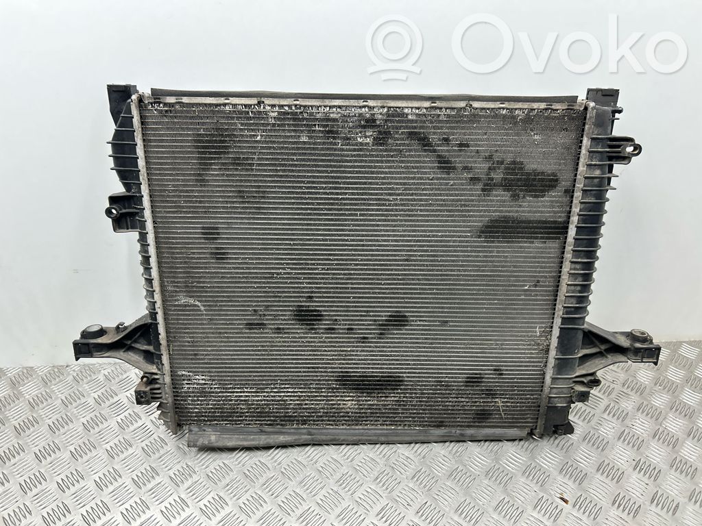 Volvo XC90 Aušinimo skysčio radiatorius 