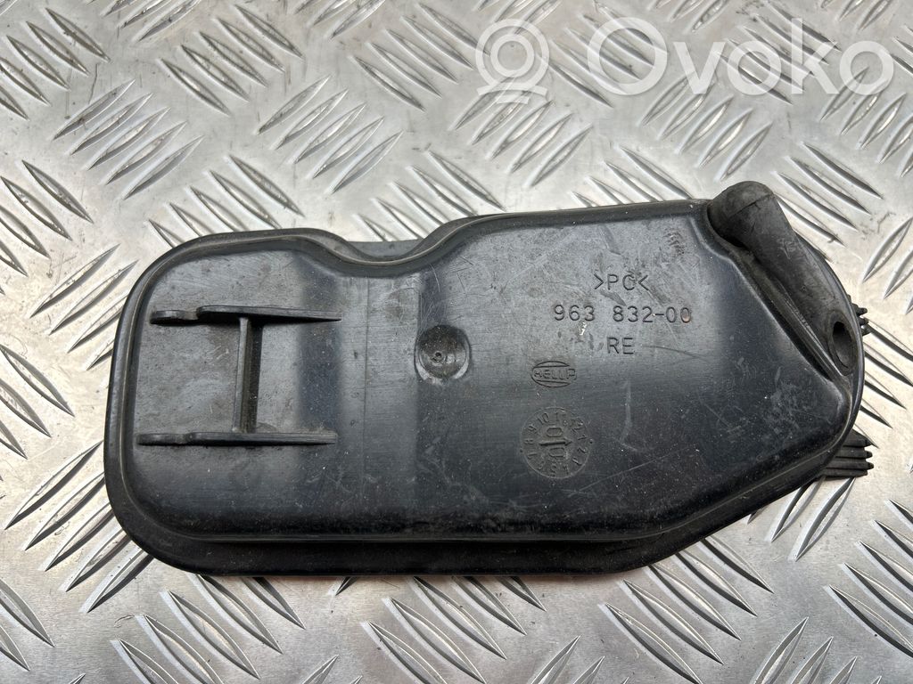 Volkswagen Golf IV Deckel Abdeckung Scheinwerfer 