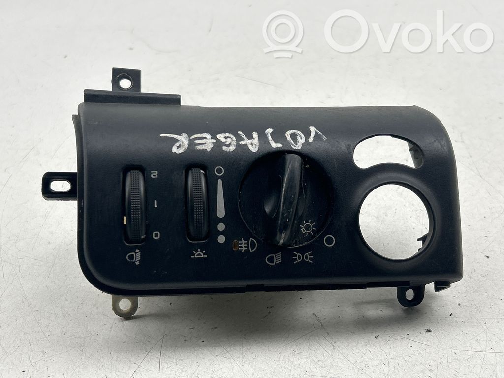 Light switch   36033E,0505D