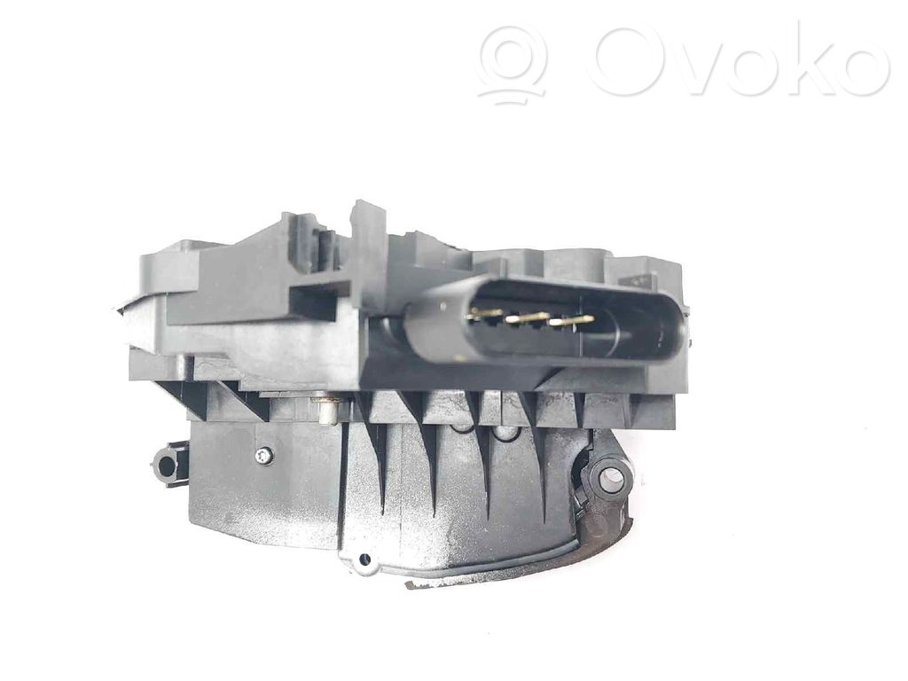Ford Fiesta Zamek drzwi tylnych 
