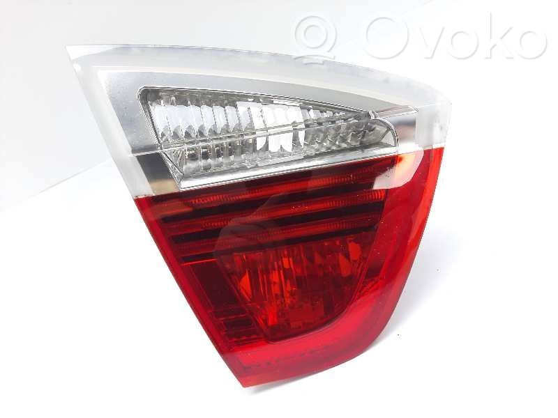 BMW 3 E90 E91 Aizmugurējais lukturis virsbūvē 