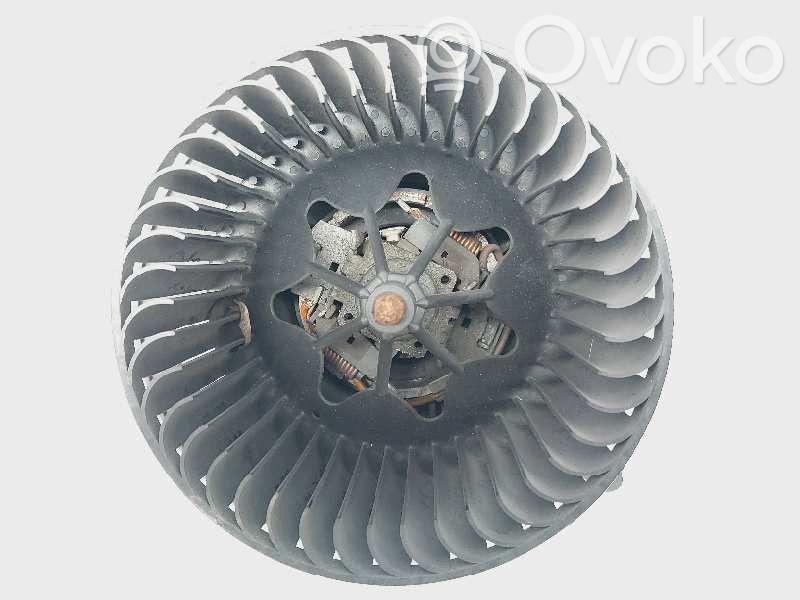 BMW 1 E81 E87 Mazā radiatora ventilators 
