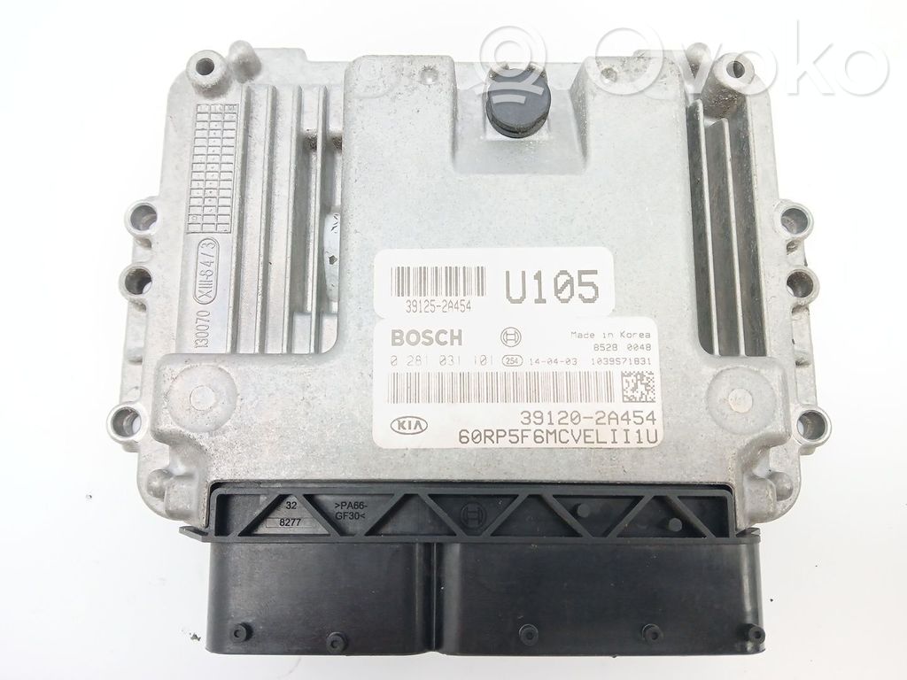 KIA Carens III Engine control unit/module 