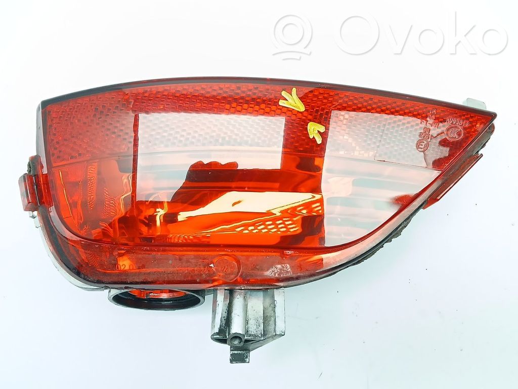 Renault Captur Aizmugurējais lukturis virsbūvē 