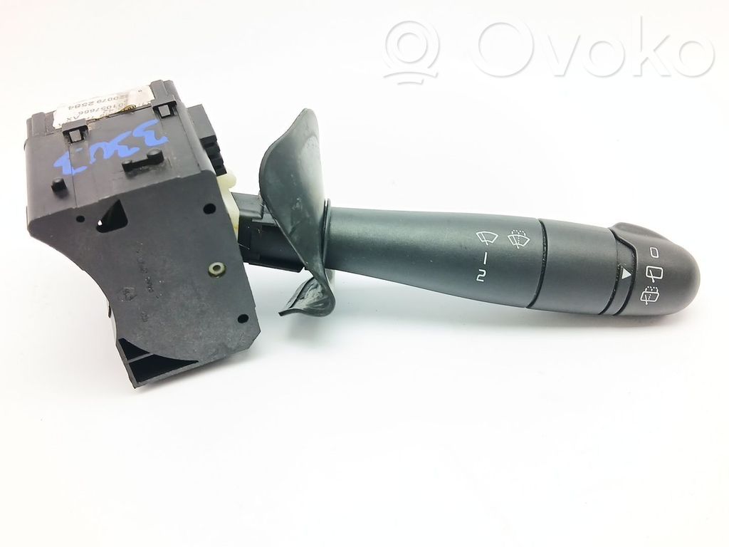 Dacia Sandero Wiper control stalk 