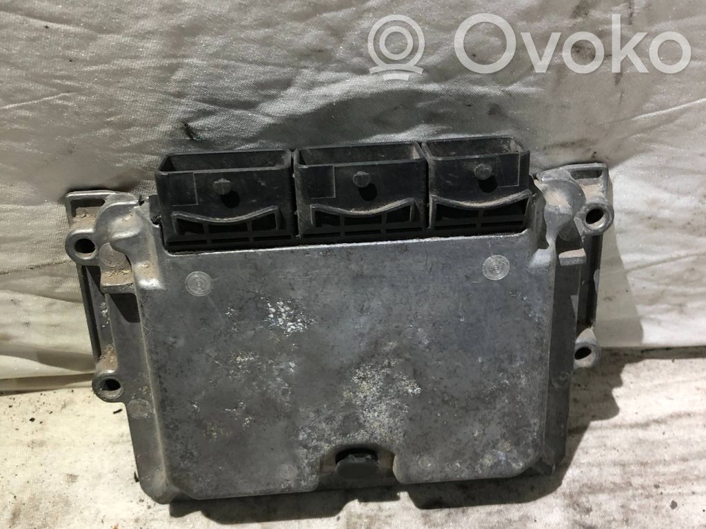 Peugeot 607 Engine control unit/module 