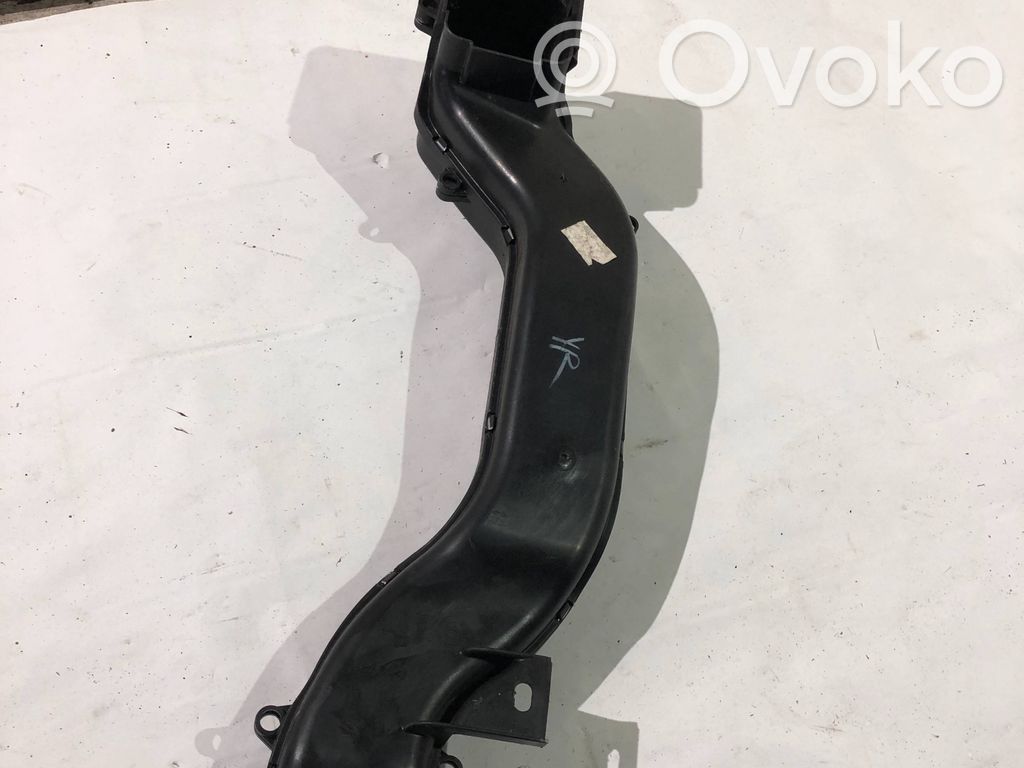 BMW X5 E70 Oro paėmimo kanalo detalė (-ės) 