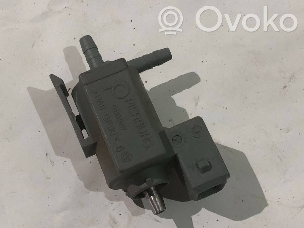 BMW 7 E65 E66 Vacuum valve 