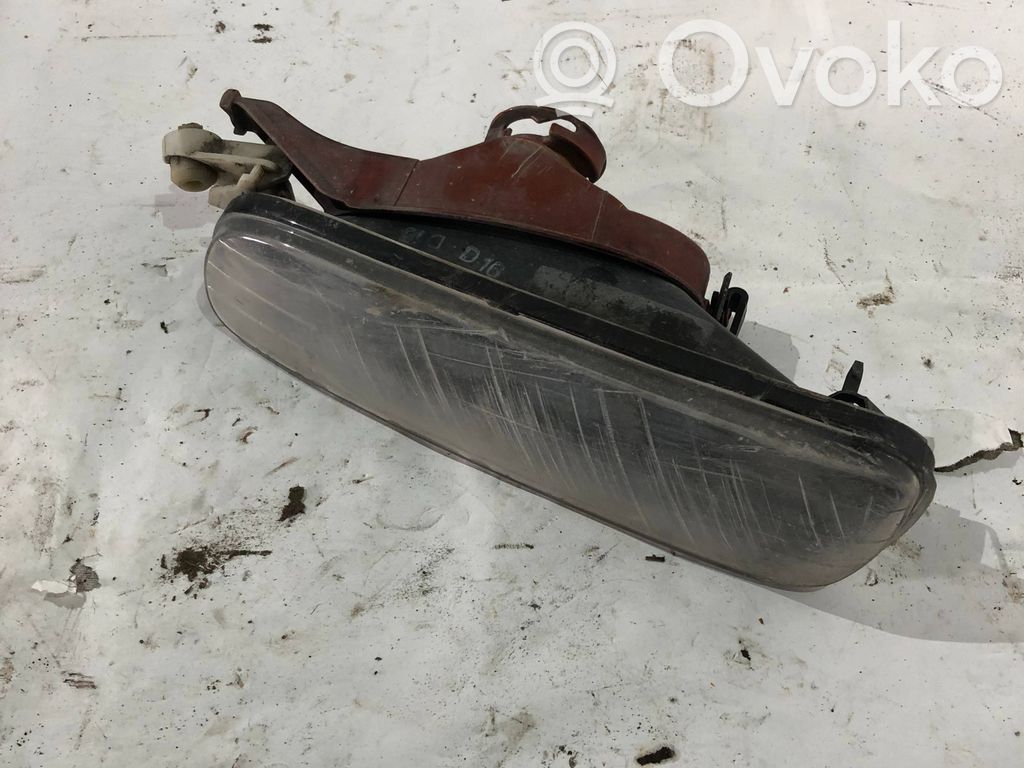 BMW 3 E46 Miglas lukturis priekšā 