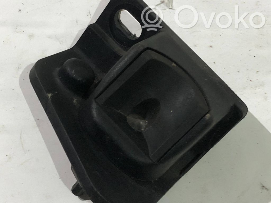 BMW X5 E70 Tailgate/trunk/boot lid buffer 