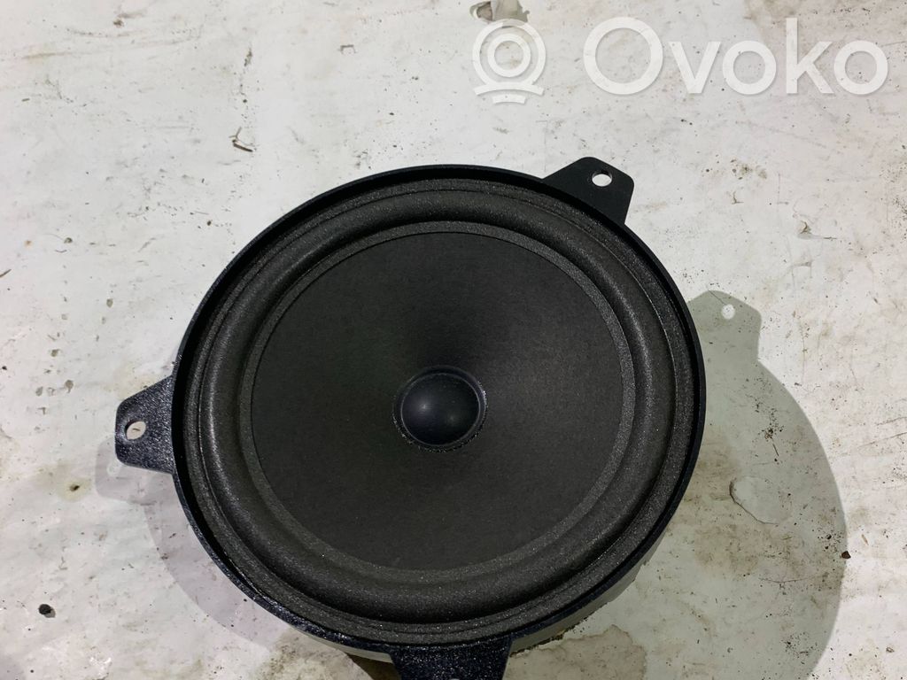 BMW 3 E46 Front door speaker 