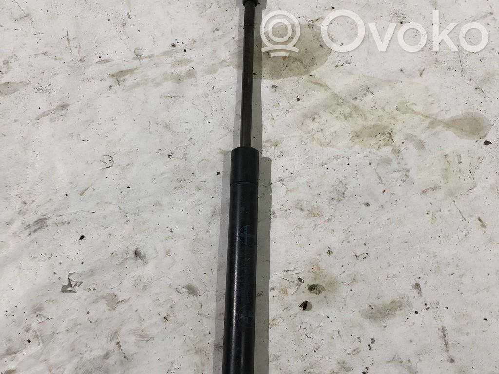 BMW 3 E46 Amortizatorius variklio dangčio 
