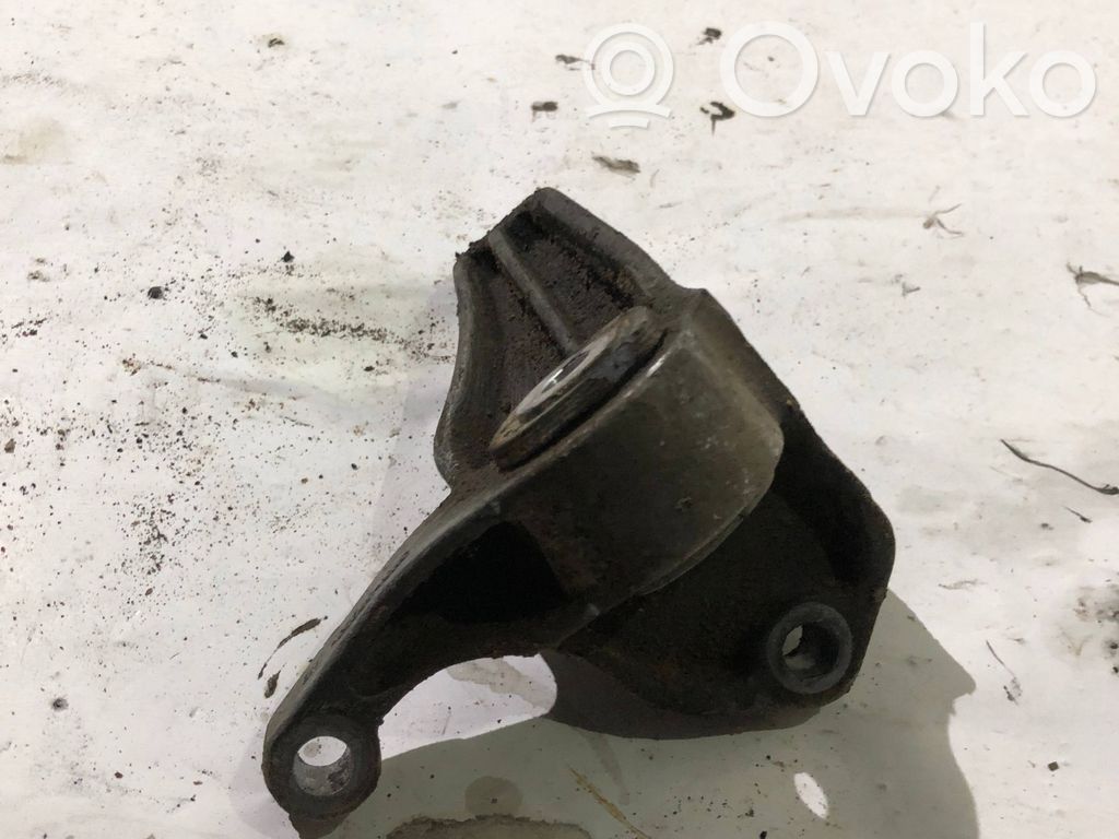 Ford Focus Gearbox mounting bracket 