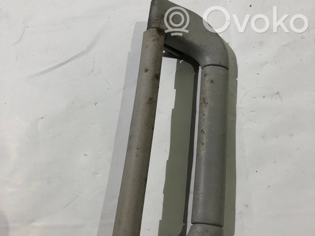 BMW 7 E38 Rankenėlė priekinė 