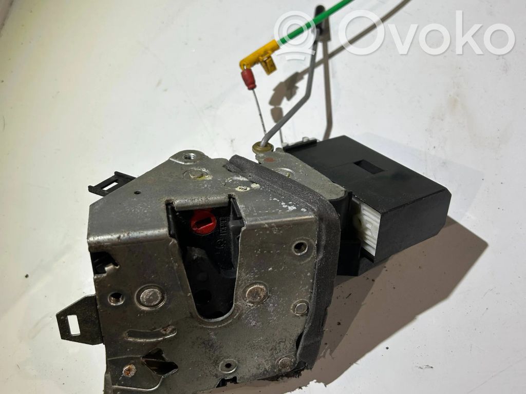 Front door lock   40620751,83541