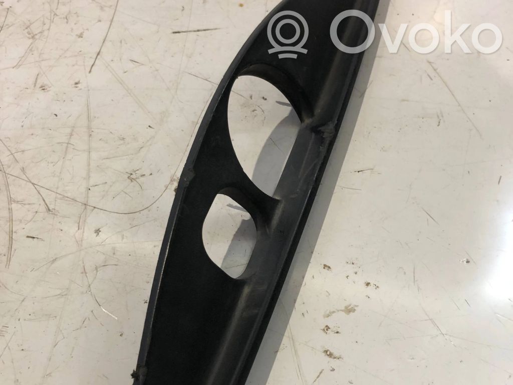 BMW 3 E46 Kita bagažinės apdailos detalė 