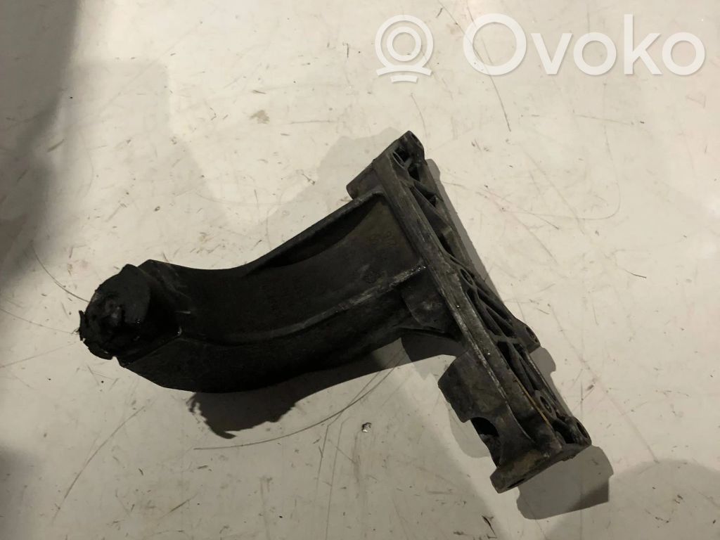 BMW 3 E46 Łapa / Mocowanie silnika 