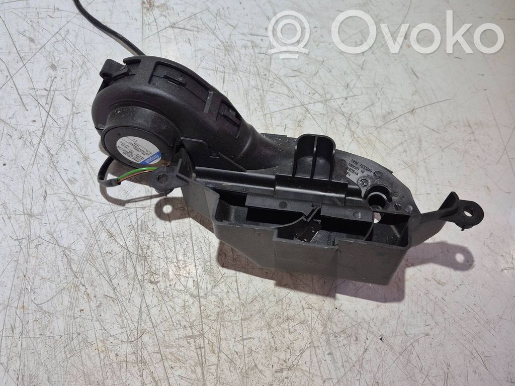 BMW 5 E60 E61 Engine control unit/module fan 