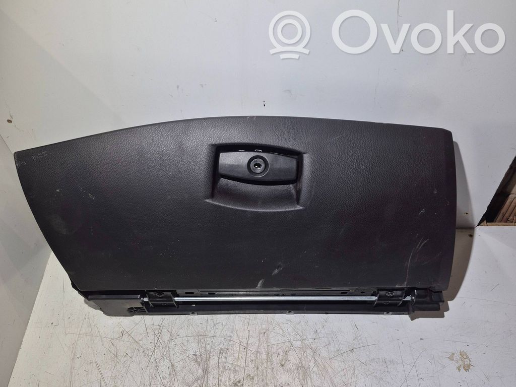 Glove box set   7034080,158234,159234