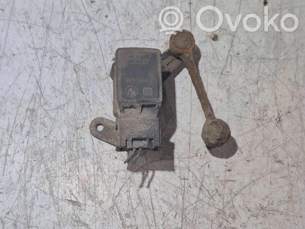 Headlight/headlamp level sensor   1093698,28201
