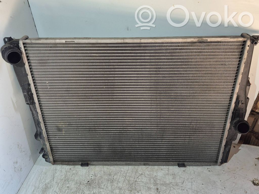Dzesēšanas šķidruma radiators   E2437W,5775325,758165801