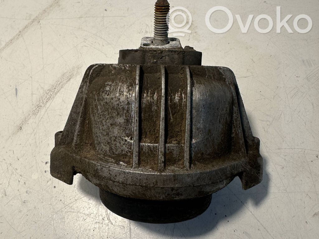 Engine mount bracket   13981112
