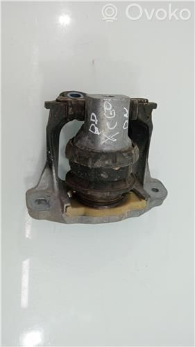 Engine mount bracket   326H96