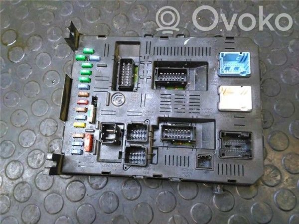 Citroen C4 I Sulakemoduuli 