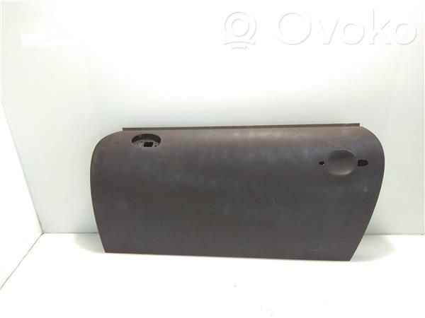Puerta delantera   NEGRO,3PUERTAS