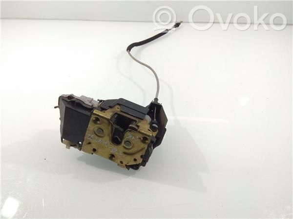 Peugeot 307 Front door lock 