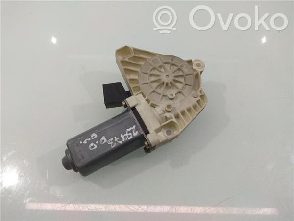 Mercedes-Benz A W169 Front door window regulator motor 