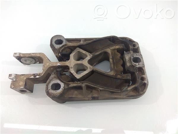 Ford Focus Engine mount bracket 