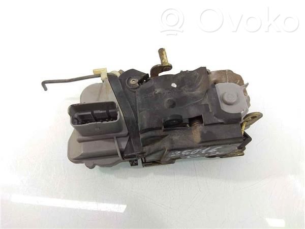 Citroen Xsara Picasso Front door lock 