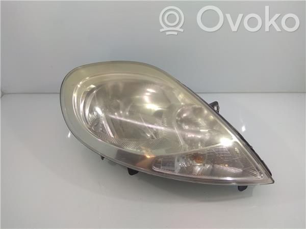 Opel Vivaro Faro/fanale 