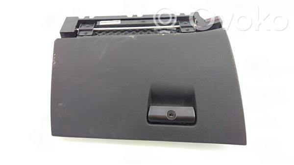 Glove box   WBAPD11080WH67633