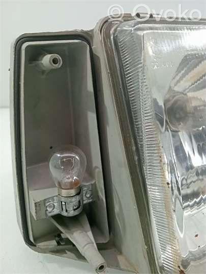 Seat Leon (5F) Phare frontale 
